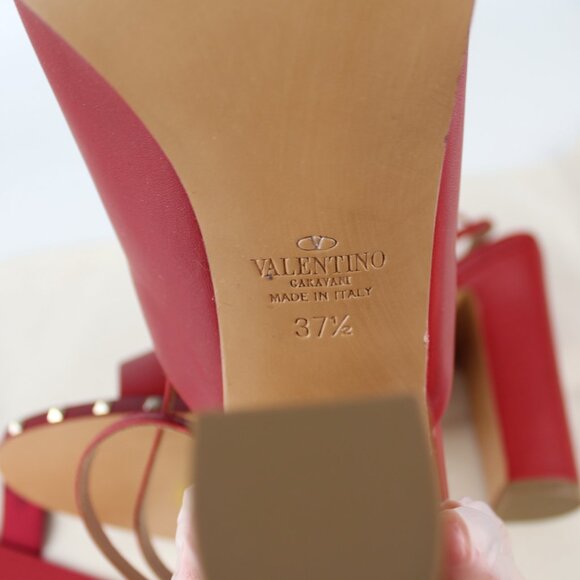 NEW VALENTINO GARAVANI Runway Rockstud Sandals - Picture 16 of 16